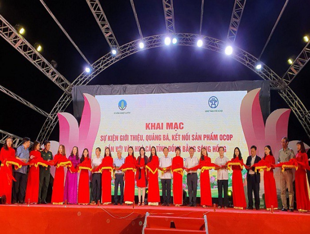 Khai mạc sự kiện giới thiệu, quảng bá, kết nối sản phẩm OCOP gắn với văn hóa các tỉnh đồng bằng Sông Hồng